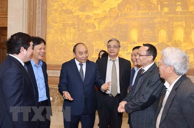 Primer ministro de Vietnam pide buscar nuevos impulsos para el desarrollo ảnh 2 Primer ministro de Vietnam pide buscar nuevos impulsos para el desarrollo ảnh 2