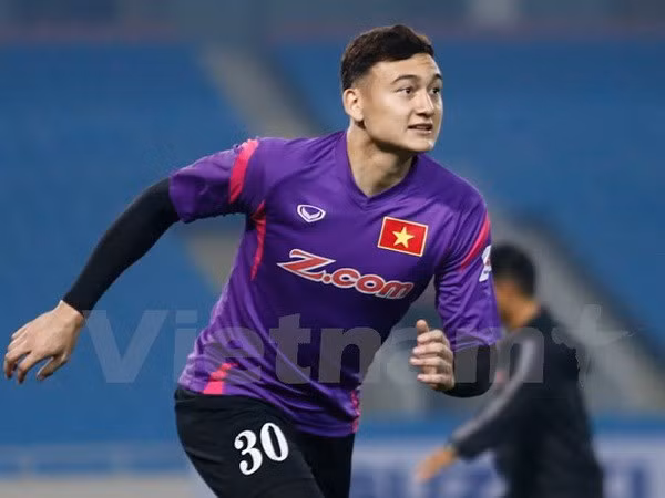 Portero vietnamita recibe oferta del fútbol portugués ảnh 1