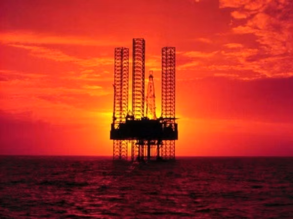 Indonesia invertirá fondo multimillonario en sector de petróleo y gas en 2021 ảnh 1