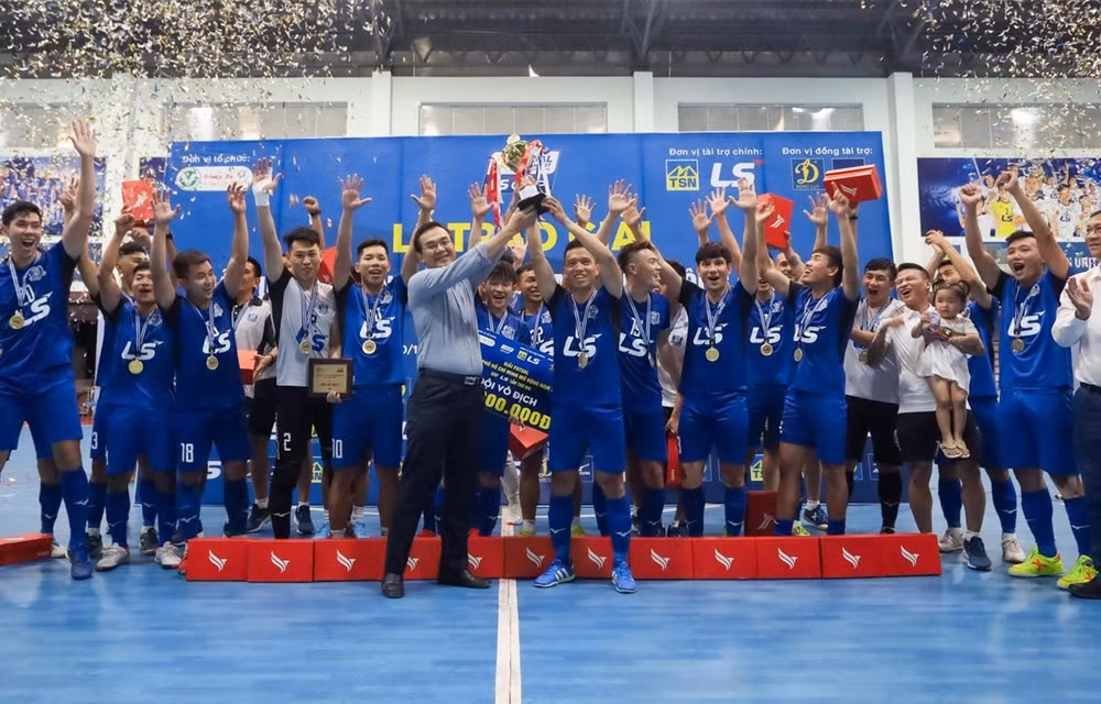 Vietnam con dos nominaciones a los premios del fútbol sala mundial en 2020 ảnh 1