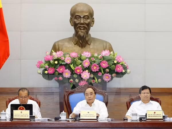 Gobierno vietnamita revisa documentos jurídicos ảnh 1 Gobierno vietnamita revisa documentos jurídicos ảnh 1