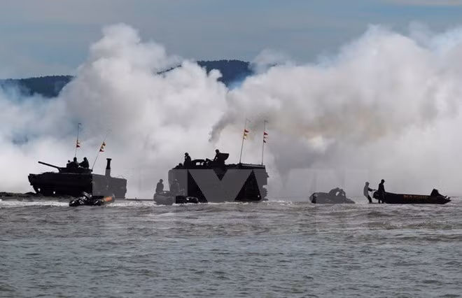 Filipinas e Indonesia realizan patrullas conjuntas en el mar ảnh 1