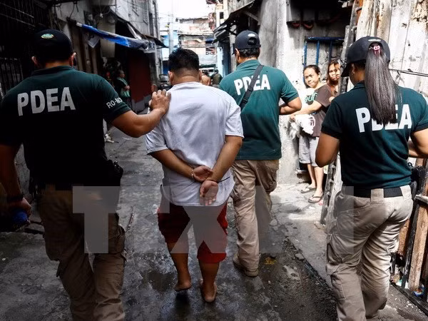 Policía de Filipinas mata a un alcalde en operación antidroga ảnh 1