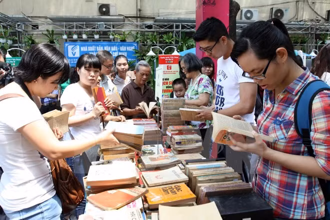 Celebran Día del Libro de Vietnam en Kien Giang ảnh 1