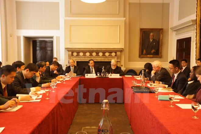Vietnam prioriza integración internacional en política exterior ảnh 1