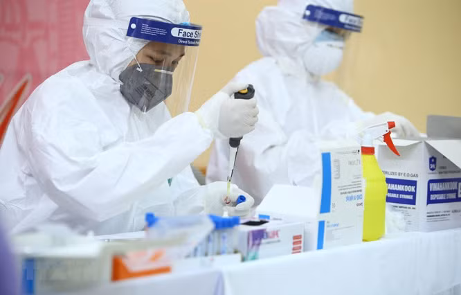Proponen en Vietnam mantener a COVID-19 en Grupo A de enfermedades infecciosas ảnh 1