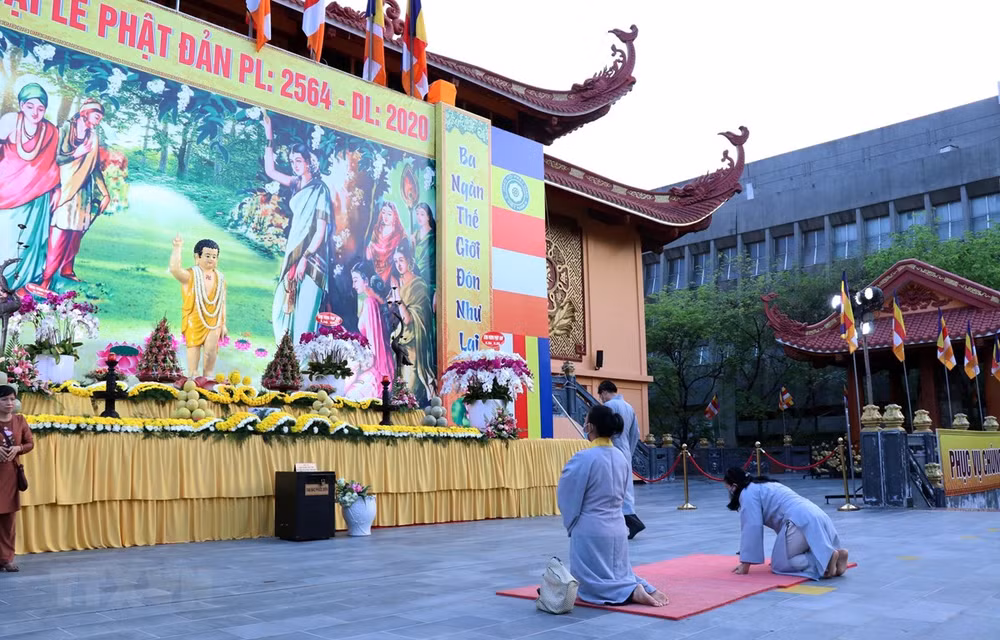 Vietnam respeta y garantiza los derechos a la libertad de religión y creencias ảnh 1