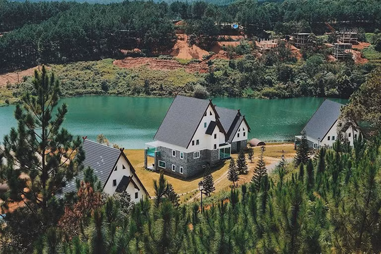 Turistas vietnamitas eligen resorts lujosos en ocasión del Tet ảnh 2 Turistas vietnamitas eligen resorts lujosos en ocasión del Tet ảnh 2