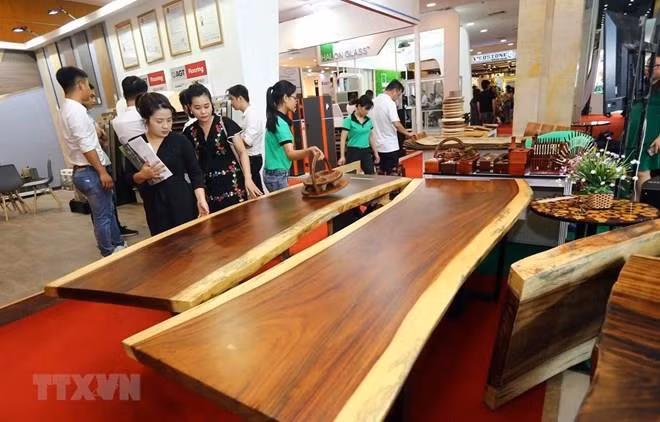 Participan 450 empresas en exposición del sector de construcción en Hanoi ảnh 1