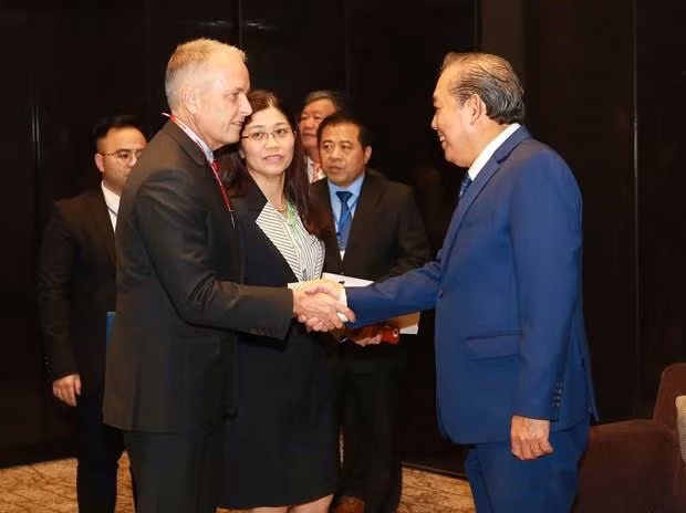 Pide vicepremier vietnamita una mayor cooperación internacional en lucha contra drogas ảnh 1