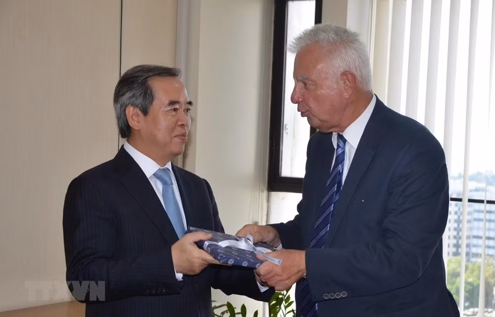 Buscan Vietnam y Grecia oportunidades para impulsar lazos en sectores potenciales ảnh 1