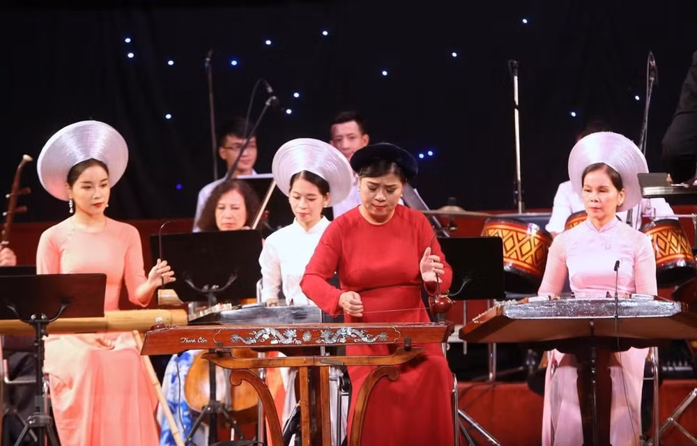 Recuerdan al Presidente Ho Chi Minh en ocasión del Día de la Música de Vietnam ảnh 1