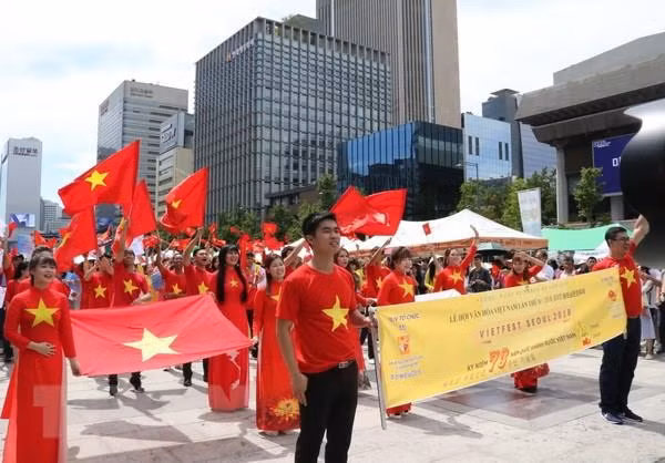Celebran en Corea del Sur Festival de Cultura de Vietnam ảnh 1