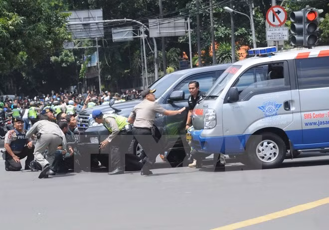 Ninguna víctima vietnamita en cadena de explosivos en Yakarta ảnh 1 Ninguna víctima vietnamita en cadena de explosivos en Yakarta ảnh 1