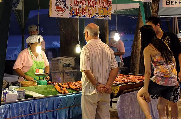 Phuket reconocida por UNESCO como “Ciudad de Gastronomía” ảnh 1