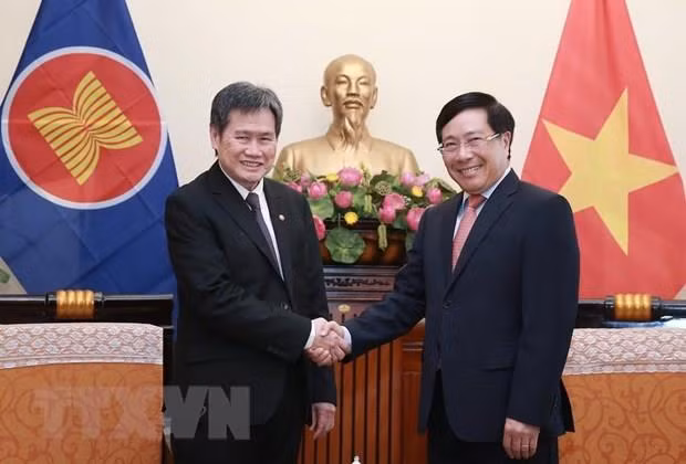 Recibe vicepremier vietnamita a secretario general de la ASEAN ảnh 1