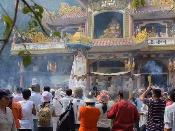 Reconocen Festival Linh Son Thanh Mau como patrimonio cultural inmaterial de Vietnam ảnh 1