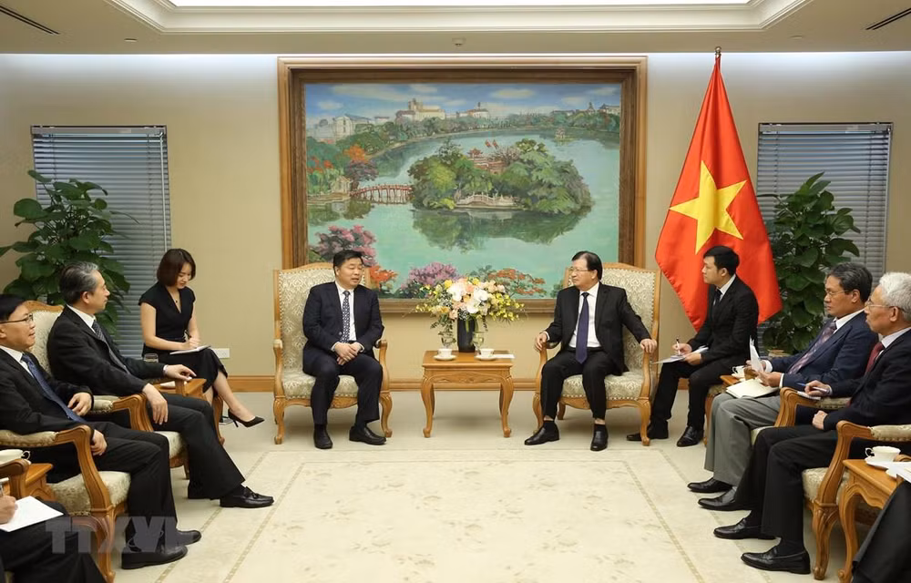 Dirigente vietnamita reitera disposición de impulsar lazos con provincia china de Guangdong ảnh 1