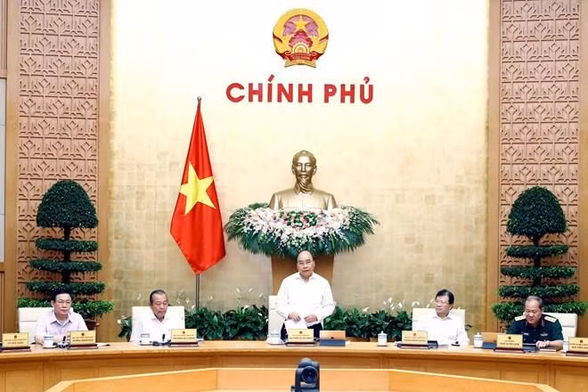 Premier vietnamita exige acciones drásticas para acelerar desembolso de inversión pública ảnh 1