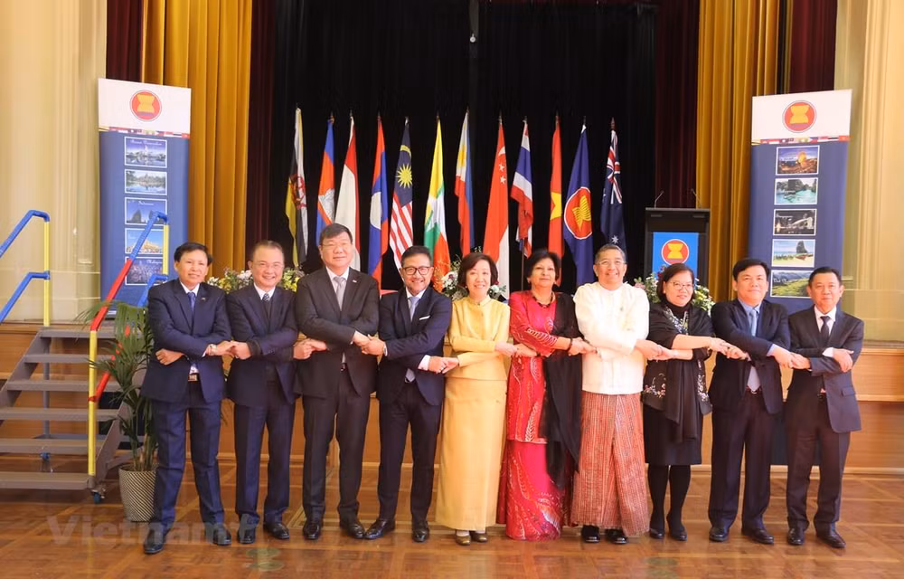  Celebran en Australia el aniversario 52 de la fundación de la ASEAN ảnh 1