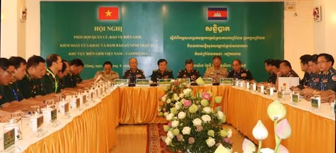 Fortalecen Vietnam y Camboya cooperación transfronteriza ảnh 1 Fortalecen Vietnam y Camboya cooperación transfronteriza ảnh 1