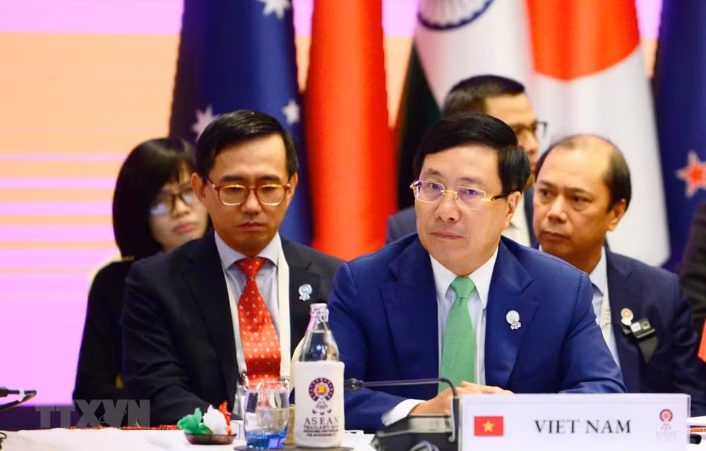 Sugiere Vietnam promover cooperación marítima en Cumbre de Asia Oriental ảnh 1