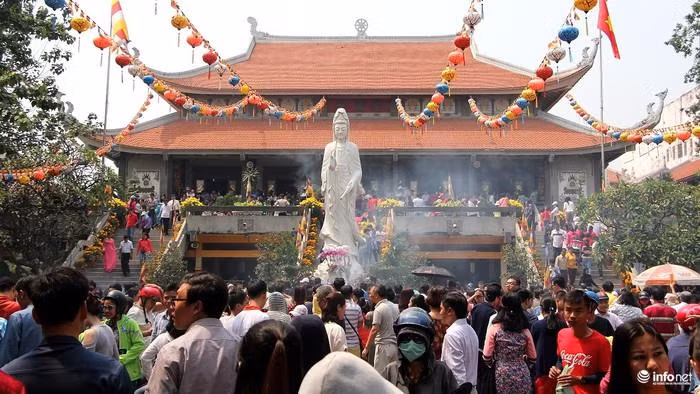 Construyen pagoda vietnamita Vinh Nghiem en República Checa ảnh 1 Construyen pagoda vietnamita Vinh Nghiem en República Checa ảnh 1