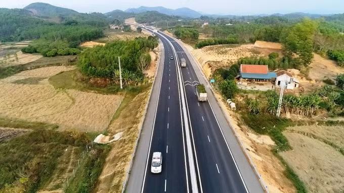 Provincia de Bac Giang invierte en desarrollo de infraestructura de transporte ảnh 2 Provincia de Bac Giang invierte en desarrollo de infraestructura de transporte ảnh 2