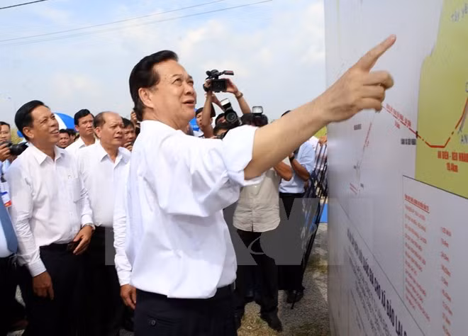 Arranca proyecto de suministro eléctrico en isla survietnamita ảnh 1