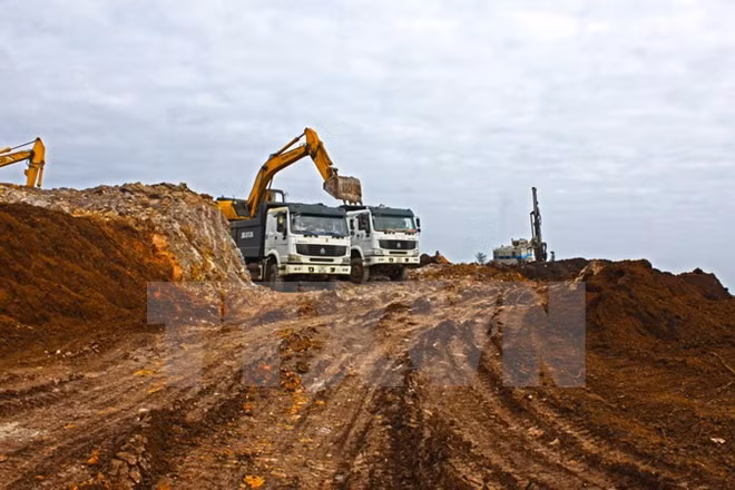 Vietnam y Laos firman acuerdo sobre explotación de mineral de hierro ảnh 1 Vietnam y Laos firman acuerdo sobre explotación de mineral de hierro ảnh 1
