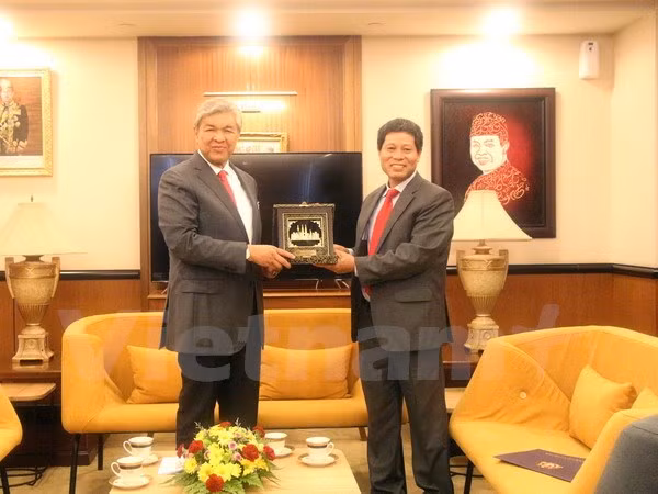 Malasia desea robustecer cooperación multisectorial con Vietnam ảnh 1