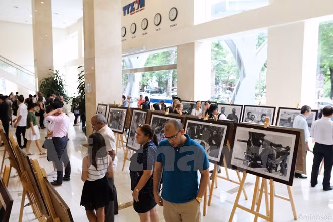 Celebran en Vietnam exposición fotográfica en homenaje al Che Guevara ảnh 1 Celebran en Vietnam exposición fotográfica en homenaje al Che Guevara ảnh 1
