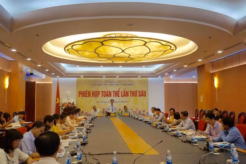 Diputados vietnamitas proponen aumentar presupuesto para sector ambiental ảnh 1