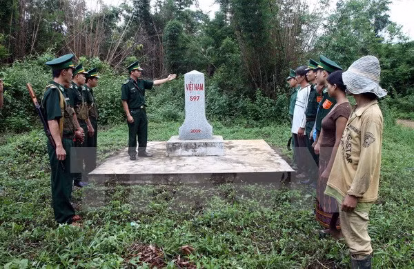 Vietnam fortalece propaganda de leyes en zonas fronterizas ảnh 1 Vietnam fortalece propaganda de leyes en zonas fronterizas ảnh 1