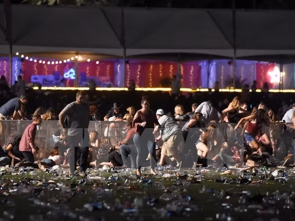 Vietnam expresa pesar a Estados Unidos por tiroteo en Las Vegas ảnh 1 Vietnam expresa pesar a Estados Unidos por tiroteo en Las Vegas ảnh 1