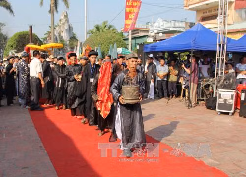 Reconocen fiesta del templo Dong Bang como patrimonio cultural intangible de Vietnam ảnh 1
