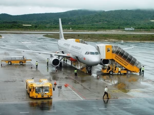 Provincia vietnamita de Quang Ninh promueve apertura de aeropuerto internacional de Van Don ảnh 1