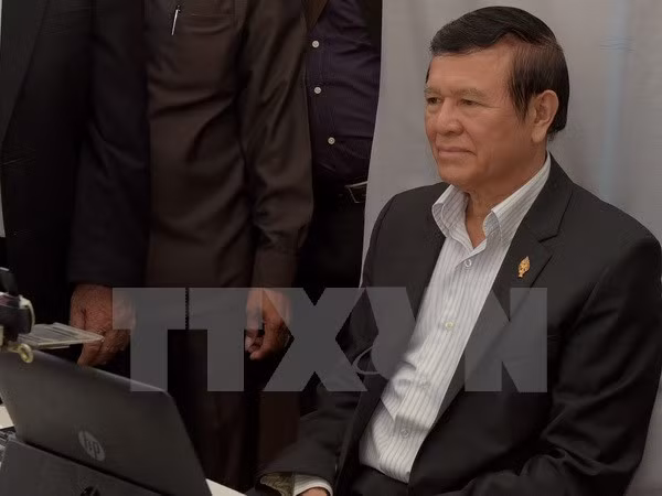 Tribunal camboyano mantiene orden de arresto contra líder de partido opositor ảnh 1