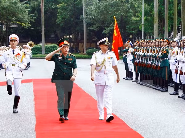 Presidente del Comité de Jefes de Estado Mayor de India visita Vietnam ảnh 1 Presidente del Comité de Jefes de Estado Mayor de India visita Vietnam ảnh 1