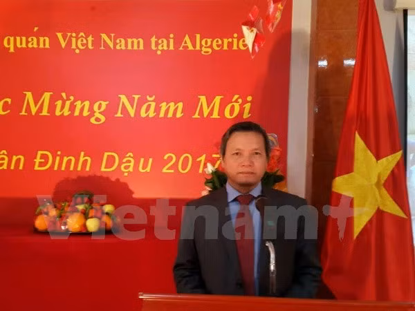 Vietnamitas en Argelia saludan Año Nuevo Lunar ảnh 1 Vietnamitas en Argelia saludan Año Nuevo Lunar ảnh 1