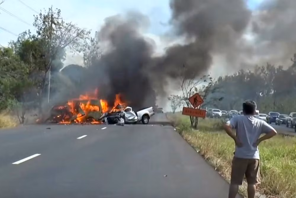 Más de 20 muertos en accidente de furgoneta en Tailandia ảnh 1 Más de 20 muertos en accidente de furgoneta en Tailandia ảnh 1