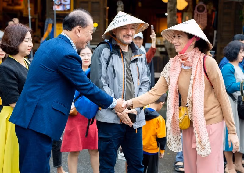 Aumenta cifra de viajeros a localidad vietnamita en ocasión del Año Nuevo ảnh 1 Aumenta cifra de viajeros a localidad vietnamita en ocasión del Año Nuevo ảnh 1