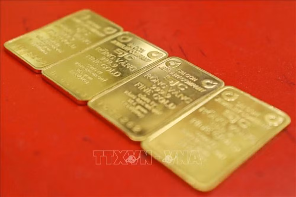 Vietnam no fomenta comercio de lingotes de oro, dice vicegobernador del Banco Estatal ảnh 2 Vietnam no fomenta comercio de lingotes de oro, dice vicegobernador del Banco Estatal ảnh 2