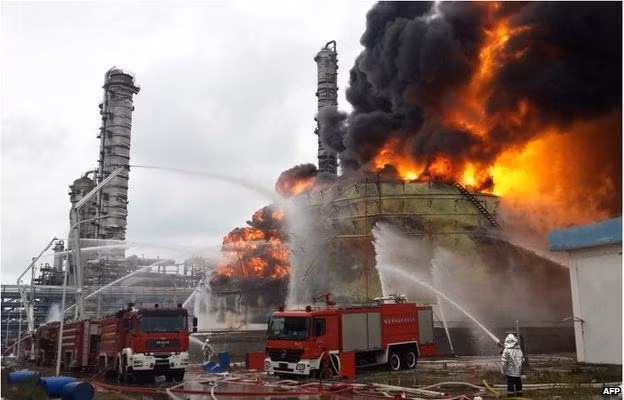 Indonesia: siete muertos y seis heridos en explosión de una planta eléctrica ảnh 1 Indonesia: siete muertos y seis heridos en explosión de una planta eléctrica ảnh 1