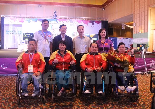 Dos pesistas de Vietnam clasificaron para paralímpico de Rio 2016 ảnh 1
