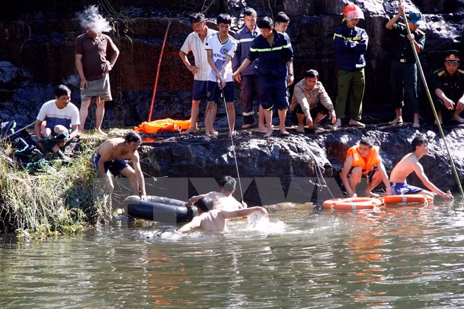 Hallan cuerpo de turista bielorruso desaparecido en cascada Pongour ảnh 1