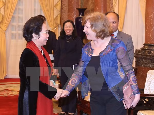 Vietnam solicita a Francia temprana ratificación del PCA ảnh 1