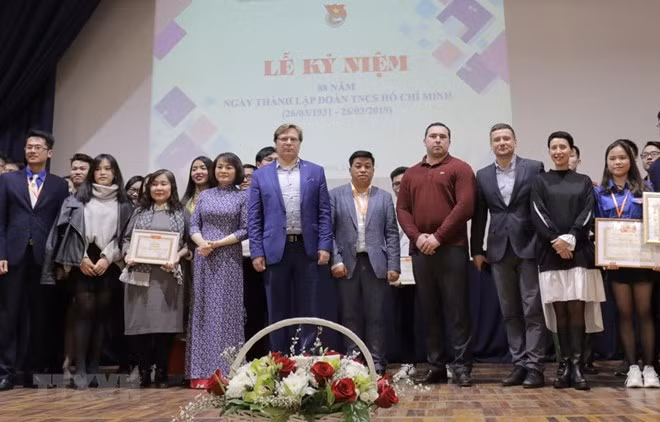 Conmemoran aniversario 88 de Unión de Jóvenes Comunistas Ho Chi Minh en Rusia ảnh 1