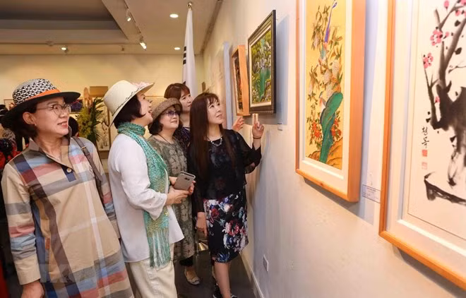 Celebran por primera vez Exhibición de Intercambio Artístico Corea del Sur - Vietnam ảnh 1 Celebran por primera vez Exhibición de Intercambio Artístico Corea del Sur - Vietnam ảnh 1