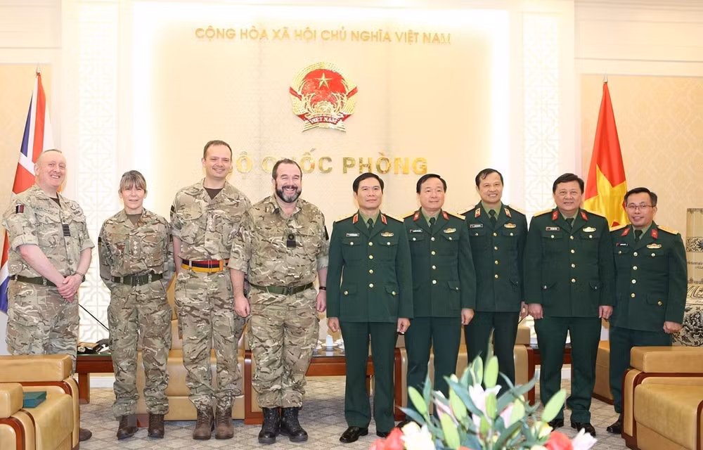 Cooperan Vietnam y Reino Unido para despliegue de hospital de campaña en Sudán del Sur ảnh 1